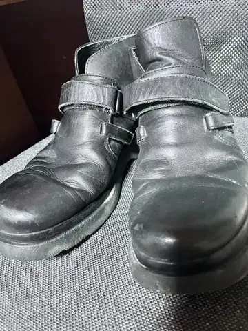 후프 드 두 블랙 가죽 부츠