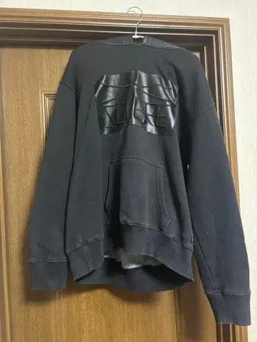 미용사 YouTuber 모루 씨 SCHERE 인조 가죽 후드티