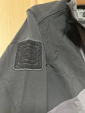 5.11 tactical 블랙 하프 지퍼 상의