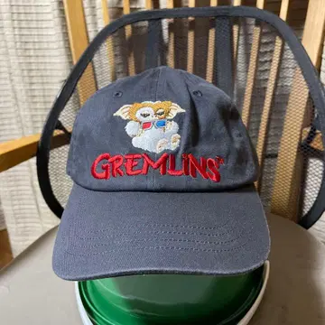 워너 브라더스 그라니프 x 그렘린 캡.