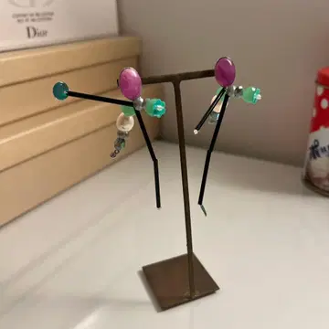 비대칭 귀걸이 퍼플 그린