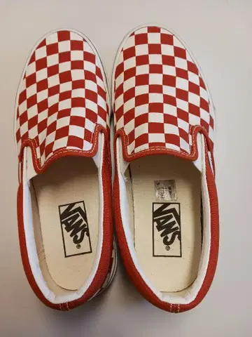 VANS 클래식 슬립온 빨간색 체커 패턴