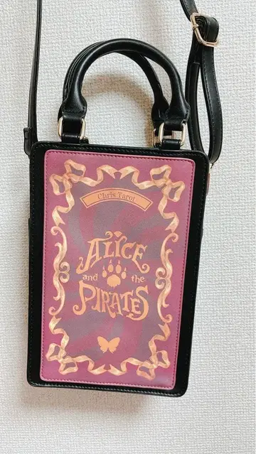 앨리스와 해적들 크리스의 타로 카드 백 이타백