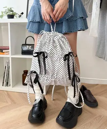 도트 디자인 냅색