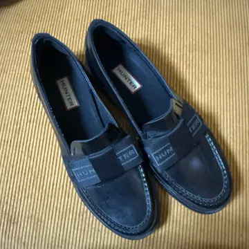 HUNTER 블랙 로퍼