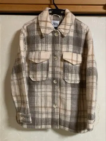 ZARA 체크 무늬 기모 자켓 S 사이즈 여성용