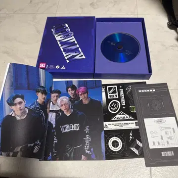 STRAY KIDS MANIAC CD