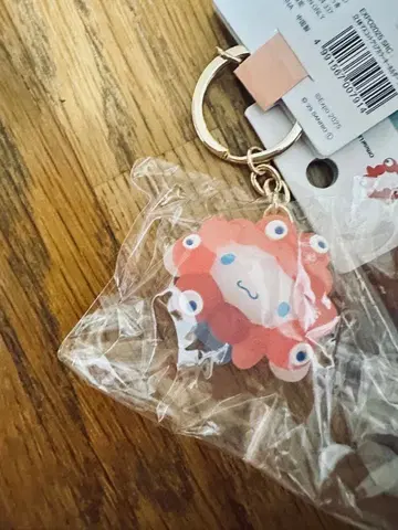 산리오 미야쿠미야쿠 변신 입체 키링 클리어 시나몬 시나모롤