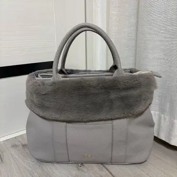 미사용 새상품 리젝시 퍼 탈부착 토트백 그레이지