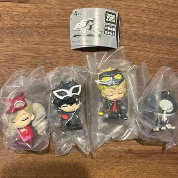 어깨 쿵 Fig. 페르소나 5 로얄 vol.1 4종 가챠 FOX 외