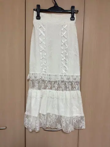 화이트 레이스 프릴 롱 스커트 마즈 MARS
