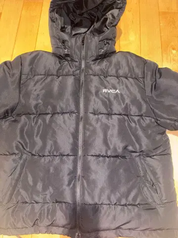 RVCA 후드 부착 다운 자켓 블랙