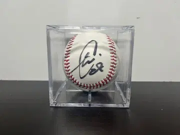 카츠마타 아츠시 선수 사인 포함 야구공 (투명 케이스 포함)