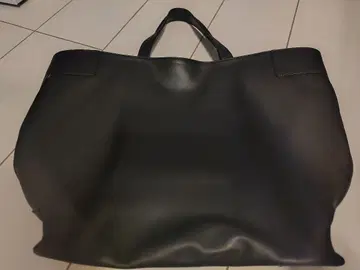 IACUCCI 블랙 토트백