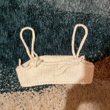 화이트 니트 뷔스티에 스트랩 포함