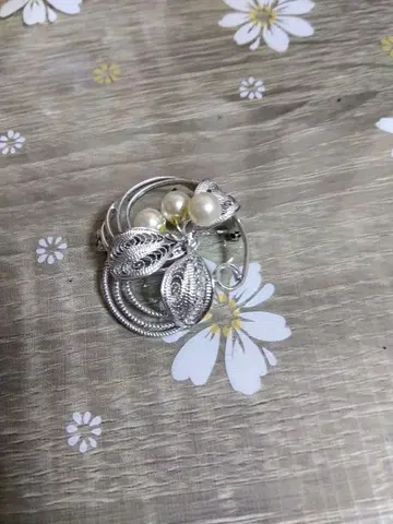 실버 리프 모티브 브로치