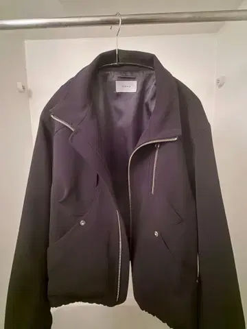 (25aw) CONZ 스탠드 카라 집업 자켓