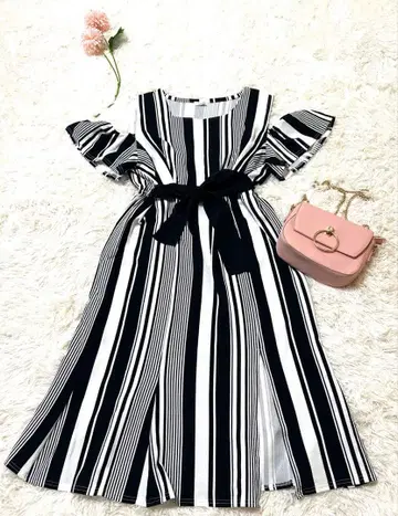 47. Vida Rose 블랙 화이트 스트라이프 무릎 기장 원피스 4L