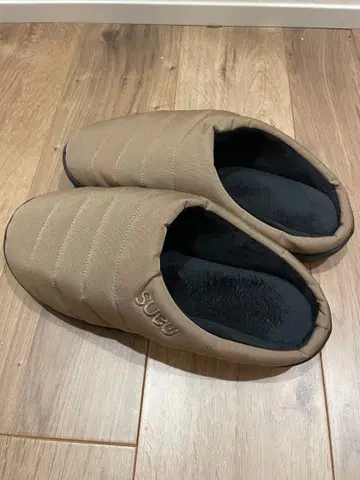 SUBU 베이지 사보 샌들