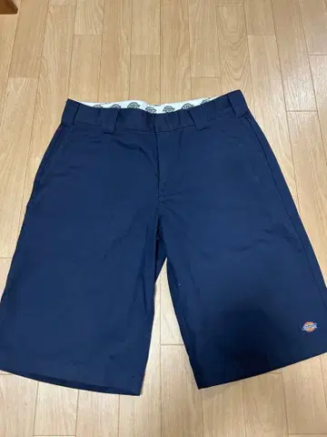 Dickies 네이비 숏팬츠