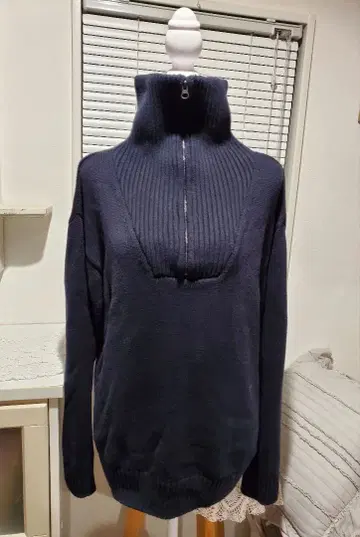 ZARA 자라 네이비 하이넥 스웨터 긴팔