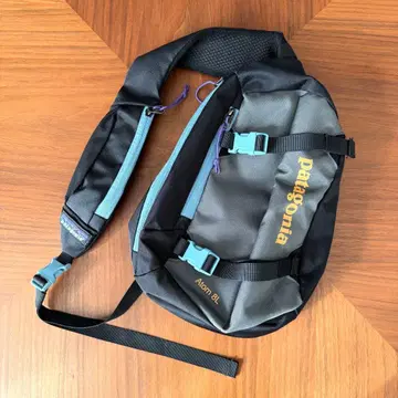 새상품급 Patagonia 아톰 슬링 8l 그레이 블루 파타고니아 바디백