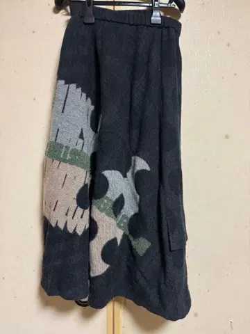 센소유니코 지우 스커트