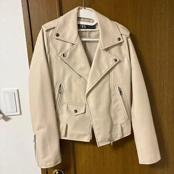 ZARA 베이지 라이더 자켓