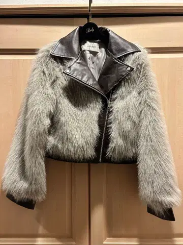 ROYAL PARTY 인조 모피 라이더 자켓