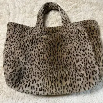 귀여운 레오파드 무늬 토트백