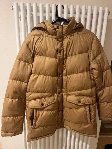 크로커다일 후드 부착 다운 자켓