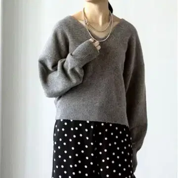 NOBLE ca/w 숏 V넥 풀오버