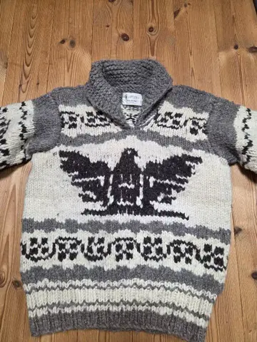 핸드메이드 이글 풀오버 카우친 스웨터