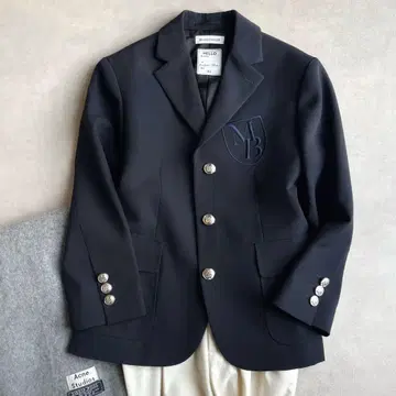 새상품급 MADISONBLUE 네이비 자켓 로고 자수 실버 버튼 네이비