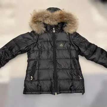 퍼 달린 다운 자켓