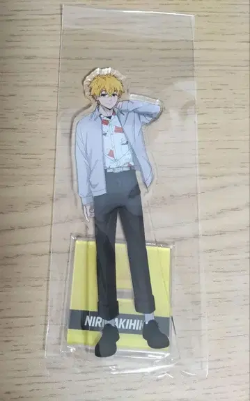 니이 아키히코 아크릴 스탠드 1점