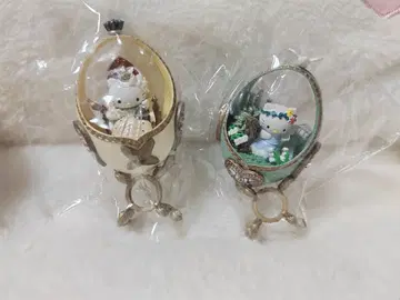 Queen 헬로키티 포메이션 피규어 2개 세트