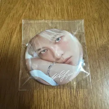 재중 RE:VERIE 가챠 캔뱃지