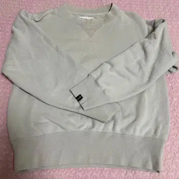 최종 세일 MHL. 라이트 그레이 V넥 맨투맨 M 루프 휠러