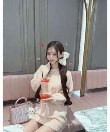 루미뇽 트위드 리본 풀오버 루미뇽