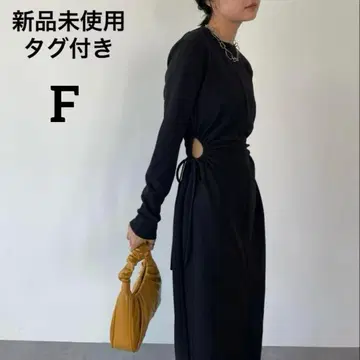 [택 포함 미사용 새상품] 한네 사이드홀 원피스 블랙 F