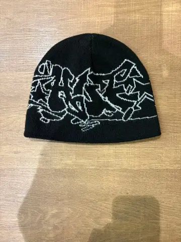 OUTLINES SKULL BEANIE / HUF 하프 비니 HUF