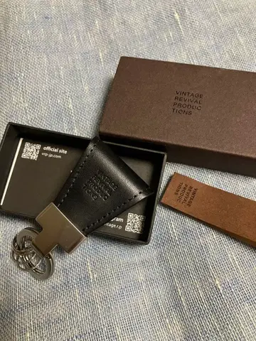 VINTAGE REVIVAL PRODUCTIONS 키 클립