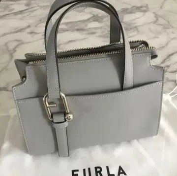 [ 미사용 새상품 ] FURLA 훌라 숄더 포함 핸드백 그레이