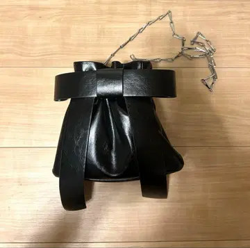 Ray BEAMS 리본 체인 백 블랙 숄더백