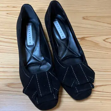 블랙 스웨이드 리본 펌프스 힐 Espresso