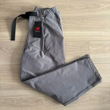 [ 미사용 새상품 ] 뉴발란스 MFO 더블 크로스 턱 테이퍼드 팬츠