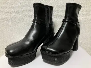 HARE 갈라 밑창 청키 부츠 블랙 M 사이즈