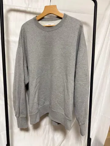 [ F ] 그라프 페이퍼 클래식 크루 넥 스웨트