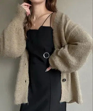 코드 끈 포함 니트 가디건